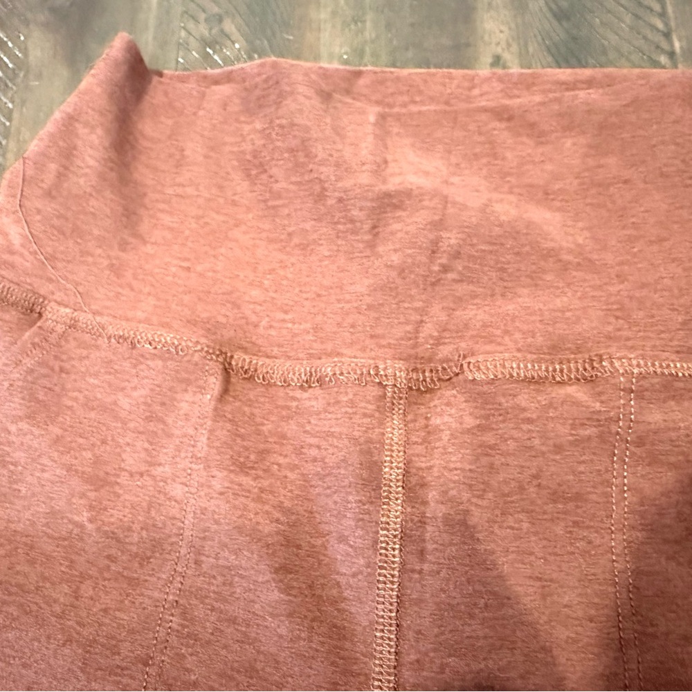 Beyond Yoga wide Flared Leggings, pockets. SZ-SMALL, brown/orange.RUST color - Picture 6 of 7